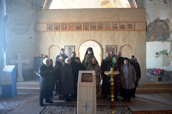 14 ноября 2019 г. – в день престольного праздника по приглашению прихожан наместник Далматовского монастыря игумен Варнава (Аверьянов) совершил службу в храме свв. Космы и Дамиана с. Большое Касаргульское Катайского района.