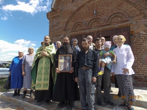 29 июня 2017 г. – В день памяти св. Тихона Калужского – престольный праздник храма-часовни в д. Ипатова Катайского района – настоятелем иеромонахом Софронием (Григорьевым) был отслужен молебен с акафистом преподобному.