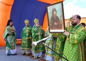 8 июля 2019 г. – эконом Далматовского монастыря иеромонах Софроний (Григорьев) и насельник обители монах Авдий (Кузимбаев) доставили икону прп. Далмата Исетского в г. Каменск-Уральский для церковных торжеств в день Каменской епархии.