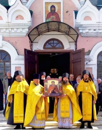 24 июня 2020 г. – наместник Далматовского монастыря игумен Варнава (Аверьянов) торжественно передал частицу мощей прп. Далмата Исетского настоятелю Николаевского храма в г. Далматово прот. Евфимию Козловцеву для новонаписанной иконы святого.
