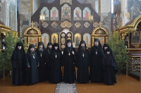 9 января 2019 г. – Божественную литургию в Скорбященском храме Далматовского монастыря на святках совершил епископ Шадринский и Далматовский Владимир в сослужении с духовенством обители.