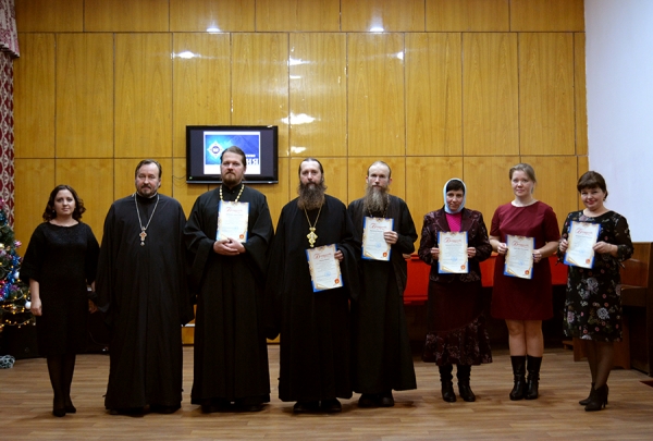 23 ноября 2018 г. – Наместник Далматовского монастыря игумен Варнава (Аверьянов) и насельник обители иеромонах Тимофей (Верзун) выступили на I муниципальных Рождественских образовательных чтениях в г. Шумихе.