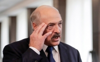 Лукашенко назвал психозом ситуацию с пандемией коронавируса.