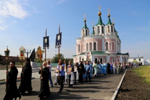 28 августа 2017 г. - В день Успения Божией Матери Преосвященнейший Владимир, епископ Шадринский и Далматовский возглавил праздничное богослужение в Далматовском монастыре