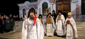 2 мая 2021 г. – Светлое Христово Воскресение отпраздновали в Далматовском монастыре. Впервые в обитель был доставлен Благодатный огонь из Иерусалима.