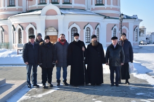 19 февраля 2021 г. – епископ Шадринский и Далматовский Владимир, управделами Императорского Православного Палестинского Общества Д.О. Бурдыга, члены Курганского регионального отделения ИППО посетили Далматовский монастырь.