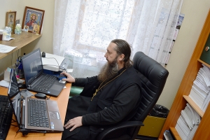 14 декабря 2021 г. – наместник Далматовской обители, благочинный Монастырского и Южного округов игумен Варнава (Аверьянов) принял участие в онлайн конференции Региональный круглый стол «Монашеские добродетели как средоточие монашеского подвига».